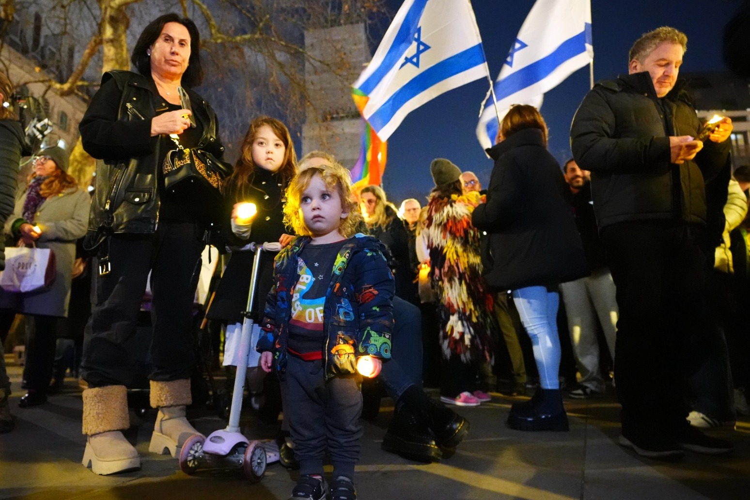 British-born rabbi among at least 12 killed in gun attack on Bondi Beach
